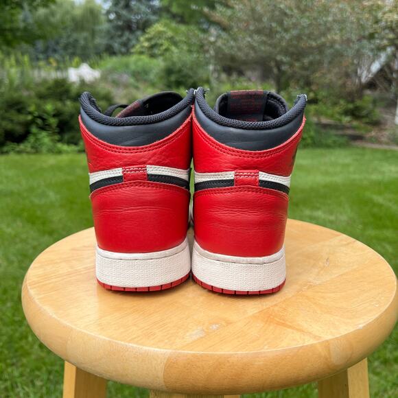 Size 7 - Nike Air Jordan 1 Retro High OG BG Bred Toe Men\'s Shoes - Ships Now